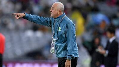 Graham Arnold to stay on as Socceroos coach for do-or-die World Cup qualifying campaign