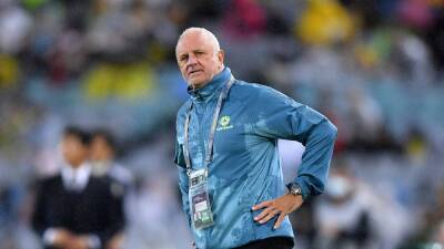Under-pressure Arnold to stay in charge for Australia's World Cup play-off against UAE
