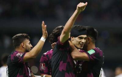 CONCACAF Roundup - Mexico, USA clinch World Cup berths