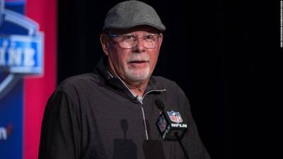 Tampa Bay Buccaneers head coach Bruce Arians is stepping down and will join front office, team says