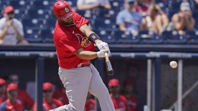 Albert Pujols gets spring hit for Cardinals with wife in brain surgery