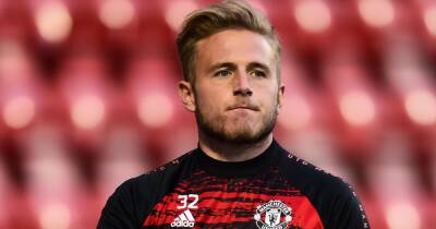 David de Gea chat and coaching — How Manchester United are helping Paul Woolston after retiring at 23
