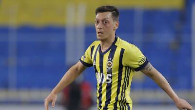 "Mesut Özil cumplirá su contrato en el Fenerbahçe" - en.as.com - Qatar