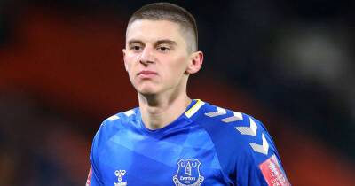 Alisher Usmanov - Watch: Everton & Boreham Wood players walk out with Ukraine flags as Mykolenko captains Toffees for FA Cup tie - msn.com - Russia - Ukraine