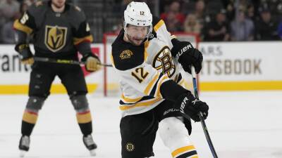 Craig Smith hits jackpot in Vegas with hat trick, Bruins win