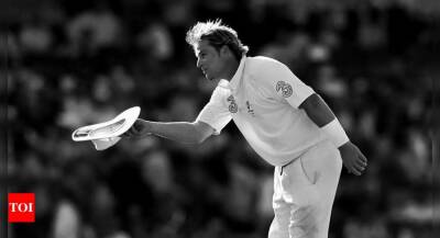 David Warner - Shane Warne - Rod Marsh - Cricket fraternity shocked as Shane Warne dies at 52 - timesofindia.indiatimes.com - Australia - Thailand