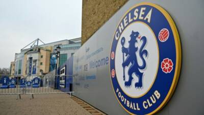 Turkish billionaire Bayrak enters race to buy Chelsea