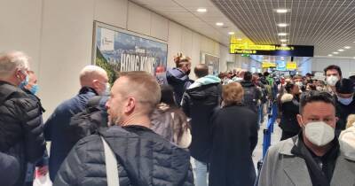 Chaos at Manchester Airport as hundreds of passengers stuck in 'horrendous' queues