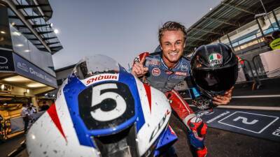 Successful test leaves Josh Hook-ed on more EWC glory - eurosport.com - France - Spain - Switzerland - Australia