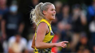 Tigers down plucky Giants in AFLW thriller