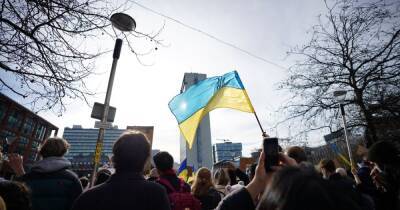 LIVE: Crowds gather in Piccadilly Gardens to send message of love, support and solidarity to Ukraine - latest updates