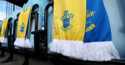 Kasper Schmeichel - Luke Ayling - Football shows solidarity with Ukraine - msn.com - Britain - Russia - Ukraine -  Leicester - county Cross