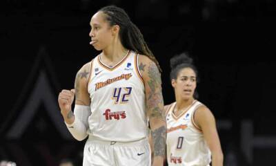 Phoenix Mercury - Brittney Griner - Women’s basketball superstar Brittney Griner reportedly detained in Russia - theguardian.com - Russia - Usa -  Moscow -  Tokyo - New York