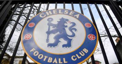 Soccer-Chelsea fans chant Abramovich's name during Ukraine solidarity gesture