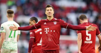 Manchester United 'contacted' over possible Robert Lewandowski move and other rumours