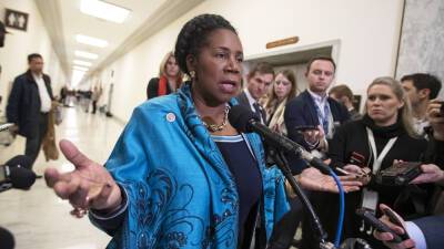 Rep. Sheila Jackson Lee demands Russia release Brittney Griner: 'No right'