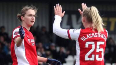 Arsenal 4-2 Birmingham City: Gunners go eight points clear at top of WSL