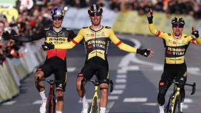 Christophe Laporte - Primoz Roglic - Paris-Nice: Christophe Laporte wins as Jumbo-Visma dominate opening stage - bbc.com - France - Belgium - Netherlands - Slovenia