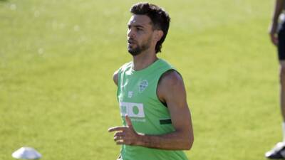 Pastore se expone a una dura sanción por insultar al colegiado - en.as.com