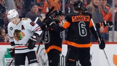 Flyers win, extend regular-season home streak vs Blackhawks