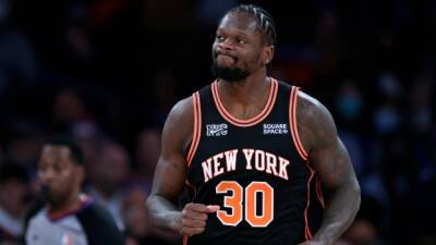 Randle fined $50K for shoving Johnson in Knicks' wild loss