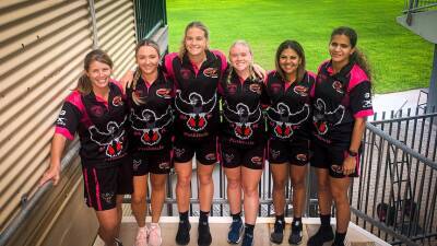 Women who play footy at Aussie Rules club level aren't paid, yet men are - abc.net.au - Australia - state Washington