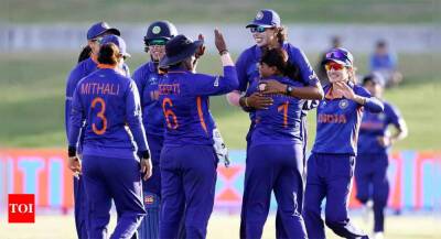 Women's World Cup: India overwhelm Pakistan in campaign opener