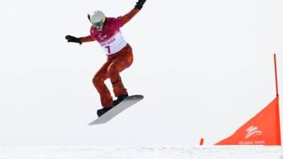 Canada's Tyler Turner races to Para snowboard gold, Lisa DeJong adds silver