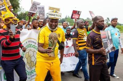 PICS | 'MultiChoice, PSL exploiters of black people!' - Fans protest against closed stadiums