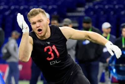 FMIA: A Peek Inside The Journal Of Aidan Hutchinson, And What We Learned At NFL Scouting Combine