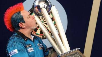 Peter Wright becomes PDC world number one