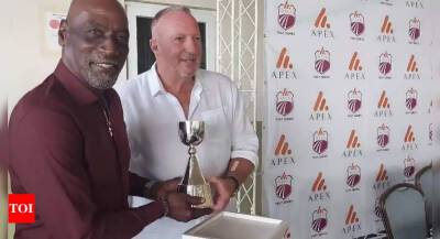 Ian Botham - Richards, Botham unveil design of eponymous trophy ahead of England-West Indies series - timesofindia.indiatimes.com - Georgia - Barbados - Grenada