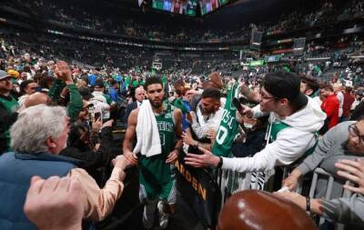 Tatum's 54 sparks Celtics over Nets, Bucks down Suns