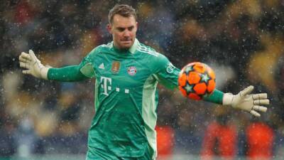 Bayern keeper Neuer back fit for Salzburg return leg