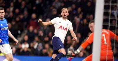 Michael Owen - Frank Lampard - Mauricio Pochettino - Thierry Henry - Harry Kane - Jamie Carragher - Teddy Sheringham - Kane moves above Henry | Sheringham: 'Best No 9 in world' - msn.com