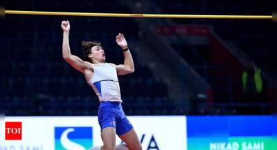 Mondo Duplantis sets pole vault world record of 6.19m in Belgrade - timesofindia.indiatimes.com - Serbia -  Belgrade