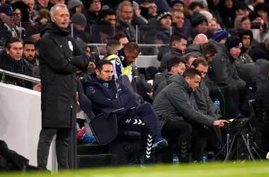 Everton Fan Calls For Frank Lampard To Be Sacked And Replaced By Steve Bruce