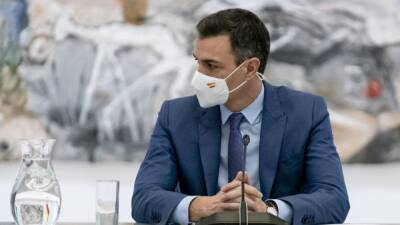 Pedro Sánchez pide explicaciones al rey Juan Carlos I
