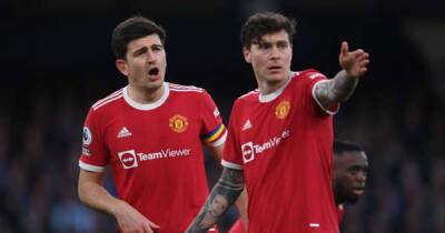 Jadon Sancho - Harry Maguire - Scott Mactominay - Phil Foden - Viral video exposes Lindelof, Maguire and McTominay's shocking defending for De Bruyne's goal - msn.com - Britain - Sweden - Manchester - Belgium -  Sancho -  But