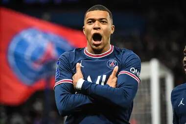Mikael Silvestre - Mikael Silvestre Exclusive: Kylian Mbappe's Future Will Be Decided By Feelings Rather Than Money - sportbible.com - France -  Paris