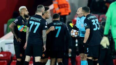 Alexis Sanchez - Virgil Van-Dijk - Simone Inzaghi - Diogo Jota - Joel Matip - Alisson Becker - Hakan Calhanoglu - Samir Handanovic - Trent Alexander-Arnold - Liverpool into quarters despite loss to 10-man Inter - channelnewsasia.com - Italy - Brazil -  Sanchez