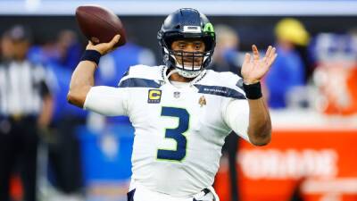 Sources - Seattle Seahawks agree to trade QB Russell Wilson to Denver Broncos, get three players, picks