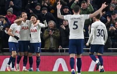 Spurs crush struggling Everton to boost top four bid