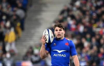 Antoine Dupont - Fabien Galthie - Damian Penaud - Romain Taofifenua - Dupont gets nod for Wales game as France hit by Covid outbreak - news24.com - France - Scotland