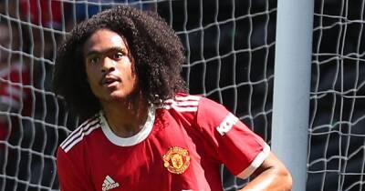 Manchester United make decision on Tahith Chong's future