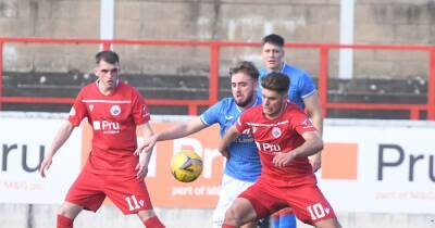 Stirling Albion - Darren Young - Kevin Rutkiewicz - Stirling Albion boss says if team keep winning they might still reach play-offs - dailyrecord.co.uk - Brazil -  Edinburgh -  Elgin