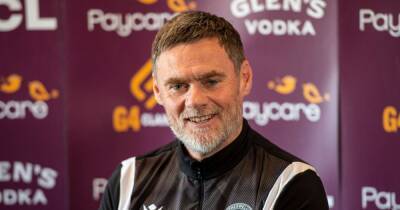 Motherwell boss embraces pressure as he states players have 'had that since the age of 10'