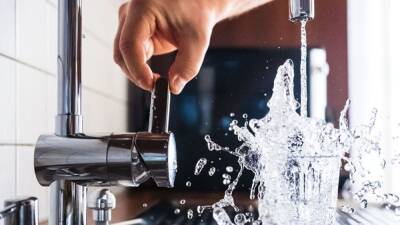 ¿Me tienen que dar agua gratis en bares y restaurantes con la nueva Ley de Residuos? - en.as.com