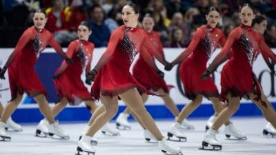 Montreal's Les Suprêmes win gold at world synchronized skating championships