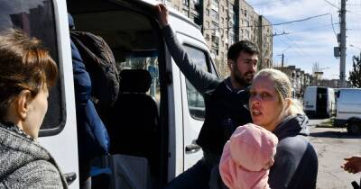 More than 250,000 eastern Ukrainians ordered to abandon their homes
